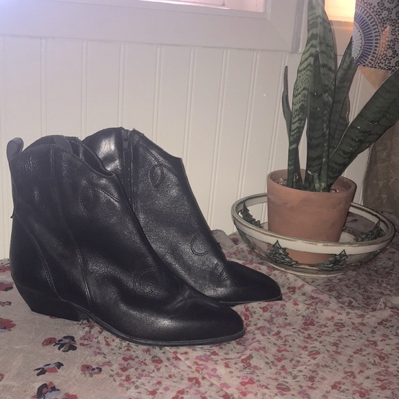 Vintage Shoes - Vintage Leather Ankle Booties